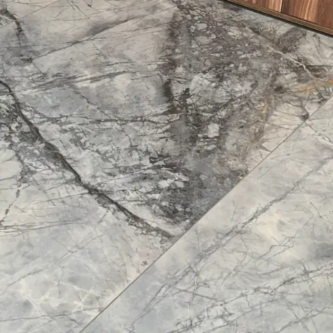 NG Kutahya – Tegelsconcept - Bluetta – 120x240cm – Hoogglans Marmerlook - Vloer- & Wandtegel XXL NG Kutahya – Tegelsconcept - Bluetta – 120x240cm – Hoogglans Marmerlook - Vloer- & Wandtegel XXL